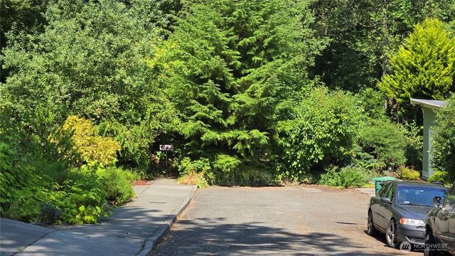 501 33rd Avenue S, Seattle, WA 98144
