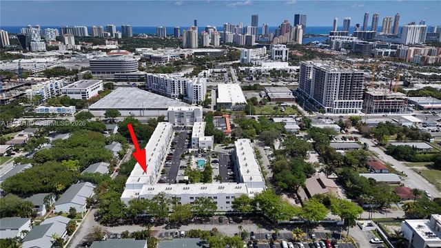 2555 NE 193rd St 2122, Miami, FL 33180
