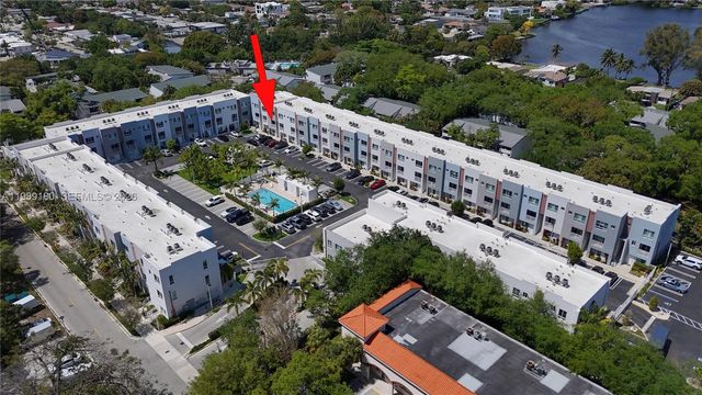 2555 NE 193rd St 2122, Miami, FL 33180