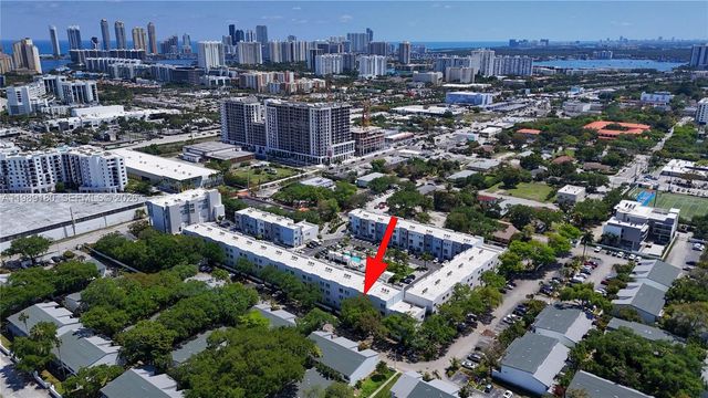 2555 NE 193rd St 2122, Miami, FL 33180