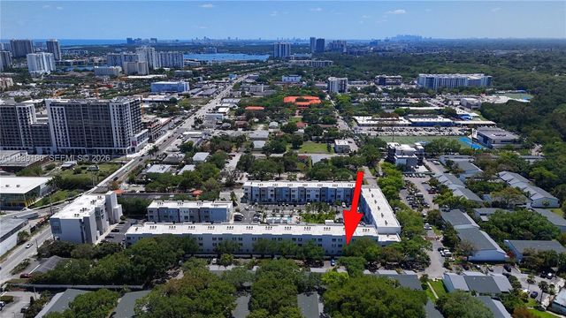 2555 NE 193rd St 2122, Miami, FL 33180
