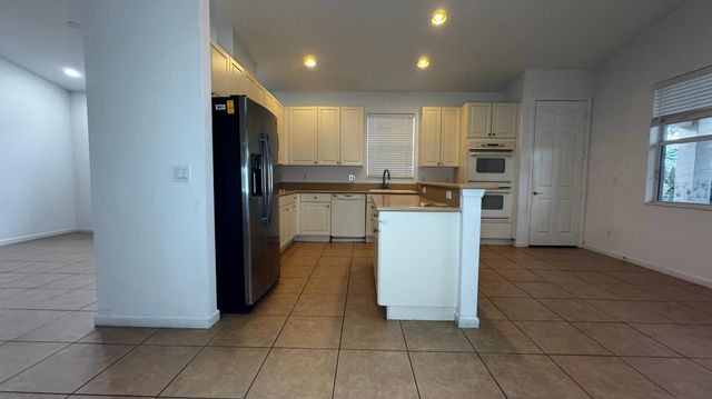 2937 SW Chatham Lane, Port St Lucie, FL 34953