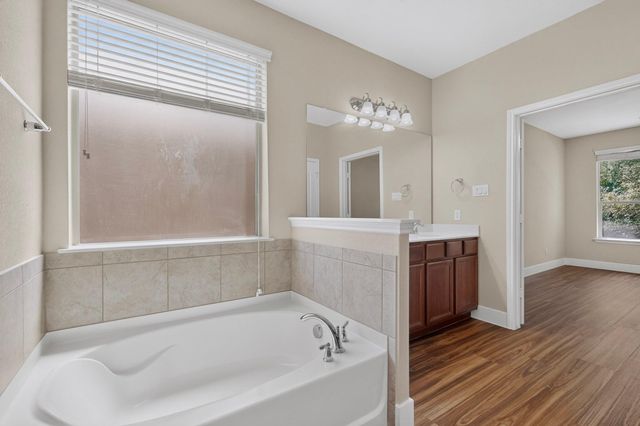 2004 August Jake DR, Leander, TX 78641