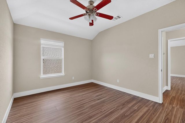 2004 August Jake DR, Leander, TX 78641