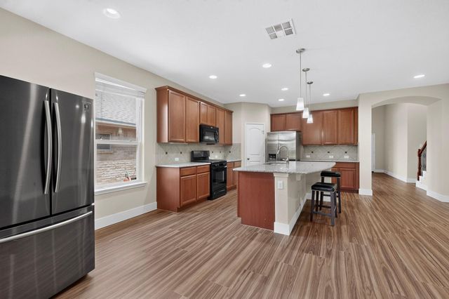 2004 August Jake DR, Leander, TX 78641