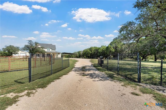 4001 High Oak Drive, Belton, TX 76513