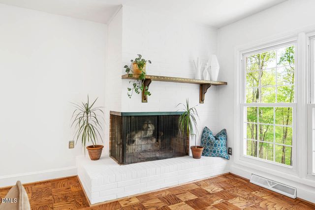 31 Mt Bolus Road, Chapel Hill, NC 27514