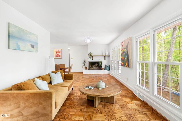 31 Mt Bolus Road, Chapel Hill, NC 27514