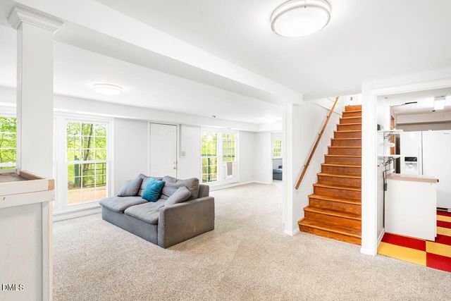 31 Mt Bolus Road, Chapel Hill, NC 27514