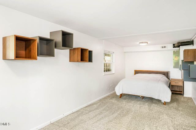 31 Mt Bolus Road, Chapel Hill, NC 27514