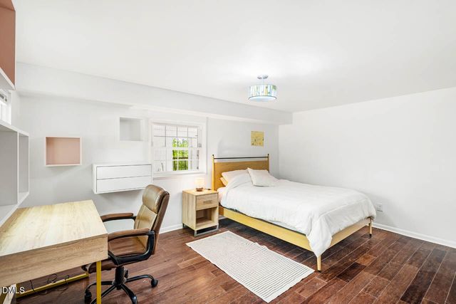 31 Mt Bolus Road, Chapel Hill, NC 27514