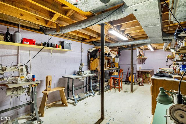 31 Mt Bolus Road, Chapel Hill, NC 27514