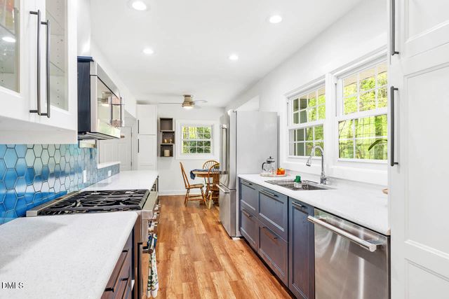 31 Mt Bolus Road, Chapel Hill, NC 27514