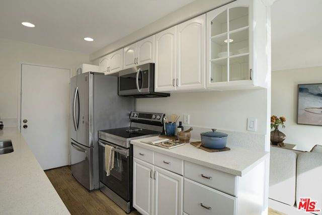 525 N Sycamore Avenue 306, Los Angeles, CA 90036