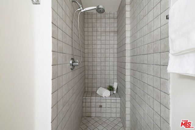 525 N Sycamore Avenue 306, Los Angeles, CA 90036