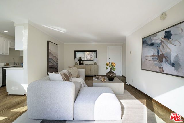 525 N Sycamore Avenue 306, Los Angeles, CA 90036