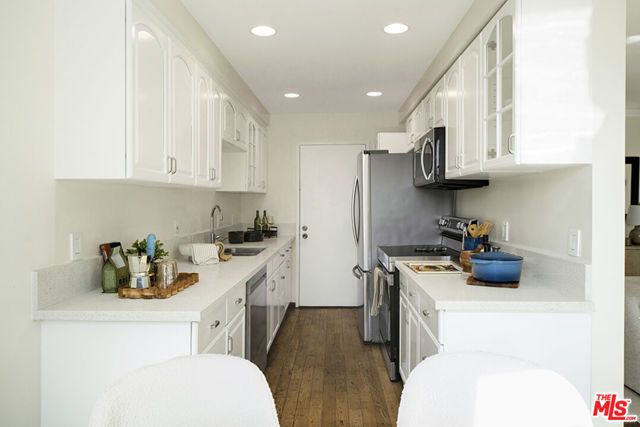 525 N Sycamore Avenue 306, Los Angeles, CA 90036