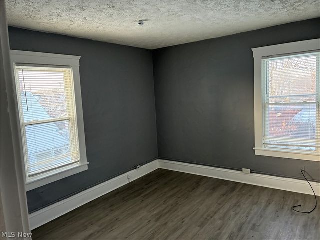 2806 Woodbridge Avenue, Cleveland, OH 44109