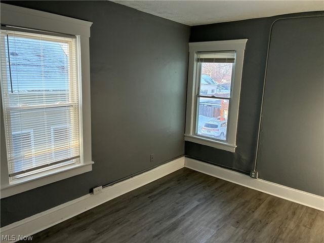 2806 Woodbridge Avenue, Cleveland, OH 44109