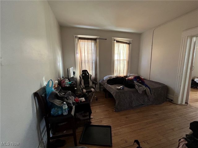 2806 Woodbridge Avenue, Cleveland, OH 44109