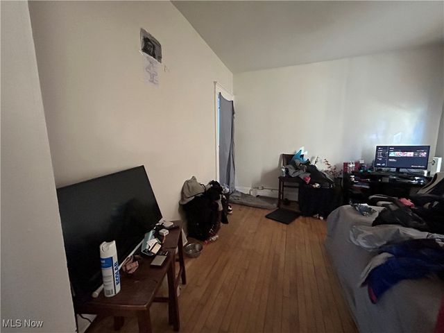 2806 Woodbridge Avenue, Cleveland, OH 44109