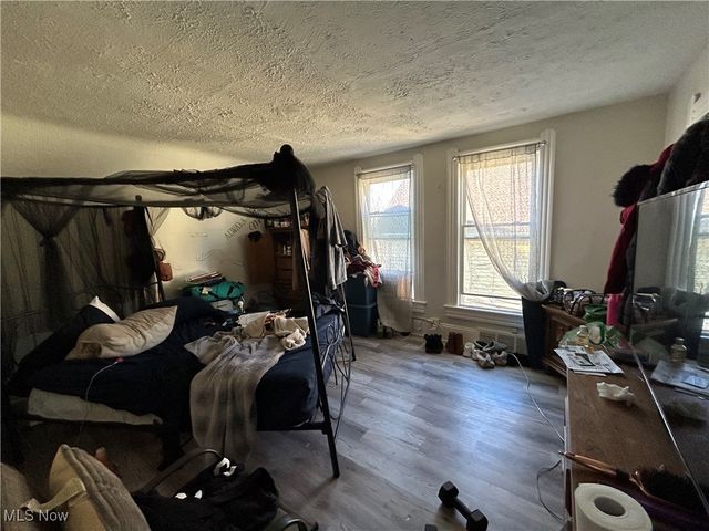 2806 Woodbridge Avenue, Cleveland, OH 44109