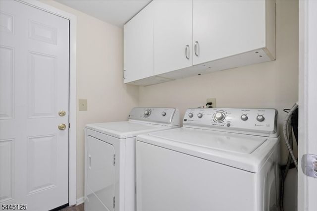 4422 Bloomingdale Dr, Hillsborough Twp., NJ 08844