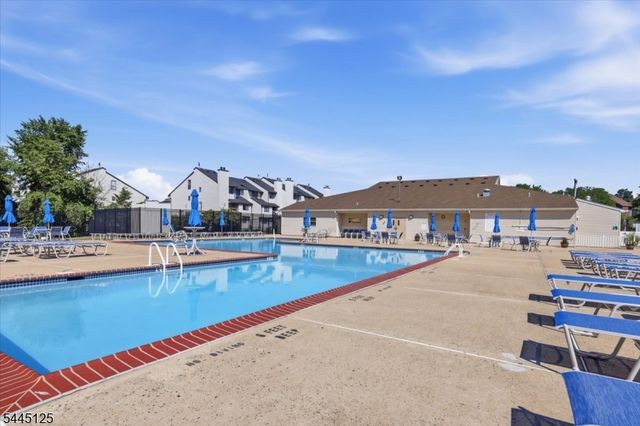4422 Bloomingdale Dr, Hillsborough Twp., NJ 08844
