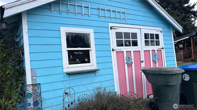 317 S Jones Street, Port Angeles, WA 98362