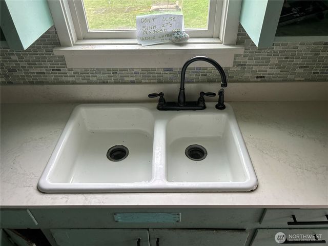 317 S Jones Street, Port Angeles, WA 98362