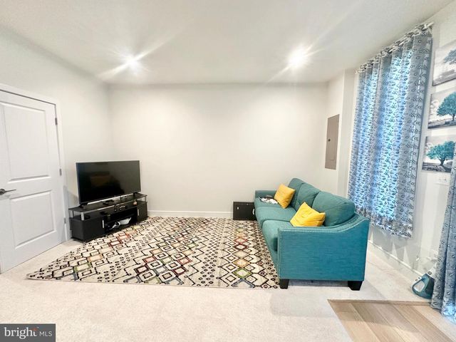 42171 SHINING STAR, Brambleton, VA 20148