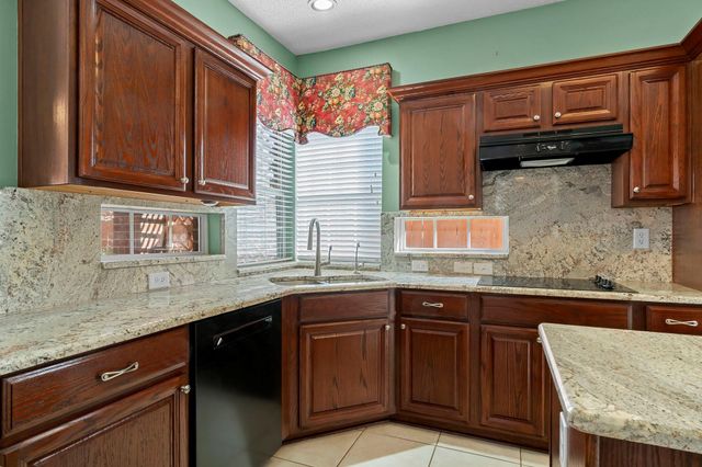 14588 Poe Court, Addison, TX 75001