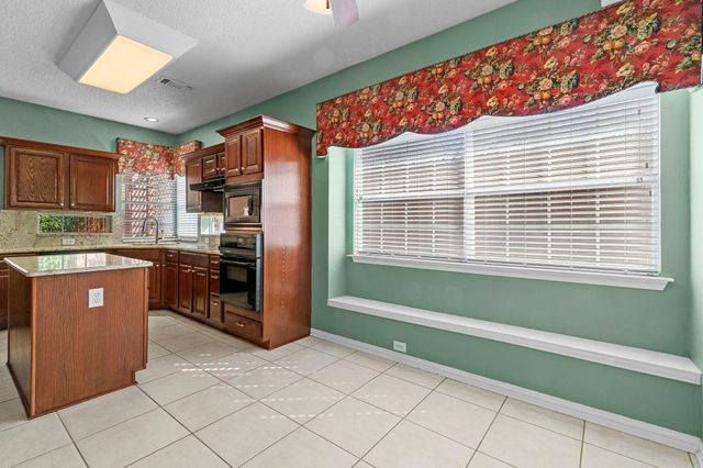 14588 Poe Court, Addison, TX 75001