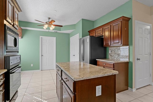 14588 Poe Court, Addison, TX 75001