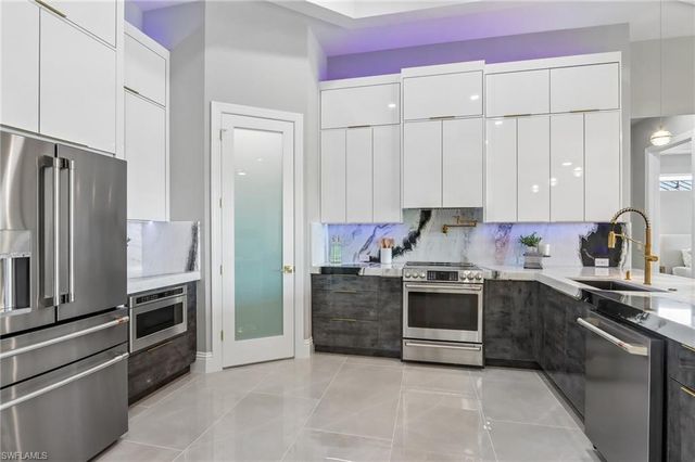 1304 NW 40th PL, Cape Coral, FL 33993