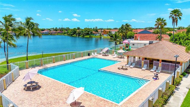 18625 NW 53rd Ave, Miami Gardens, FL 33055