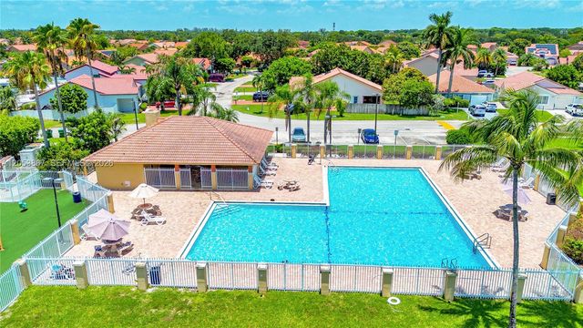 18625 NW 53rd Ave, Miami Gardens, FL 33055
