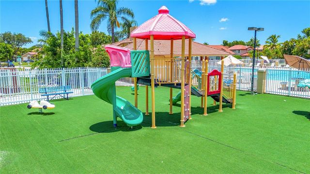 18625 NW 53rd Ave, Miami Gardens, FL 33055