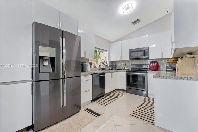 18625 NW 53rd Ave, Miami Gardens, FL 33055