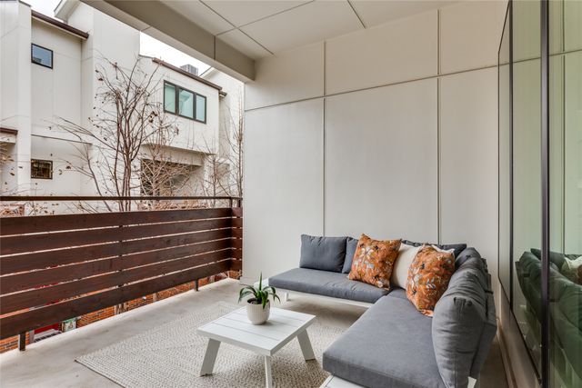 337 College Avenue, Fort Worth, TX 76104