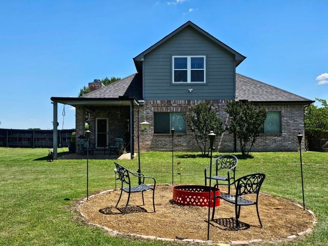 201 Arthur Drive, Princeton, TX 75407