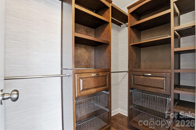 18009 Kings Point Drive R, Cornelius, NC 28031