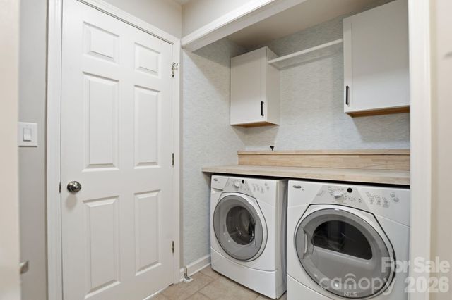 18009 Kings Point Drive R, Cornelius, NC 28031