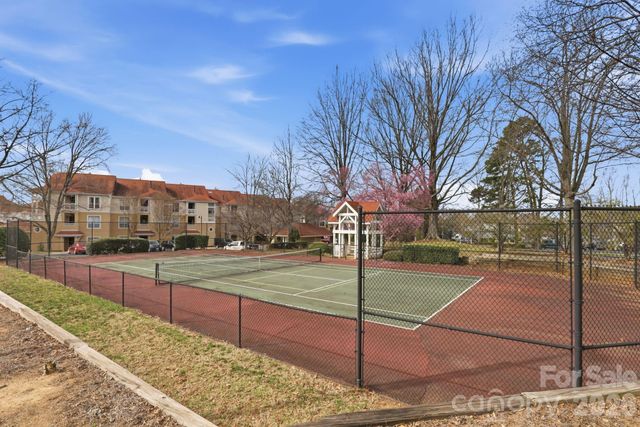 18009 Kings Point Drive R, Cornelius, NC 28031