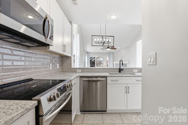 18009 Kings Point Drive R, Cornelius, NC 28031