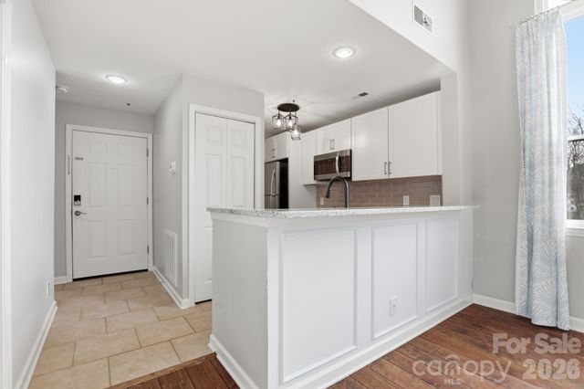 18009 Kings Point Drive R, Cornelius, NC 28031