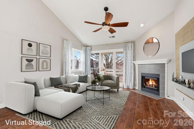 18009 Kings Point Drive R, Cornelius, NC 28031