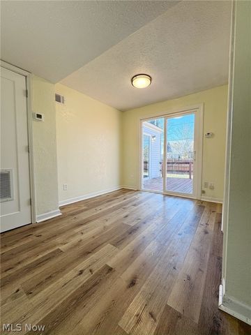 196 S Point Drive, Avon Lake, OH 44012