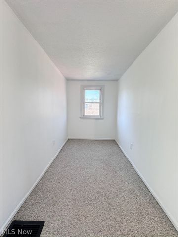 196 S Point Drive, Avon Lake, OH 44012