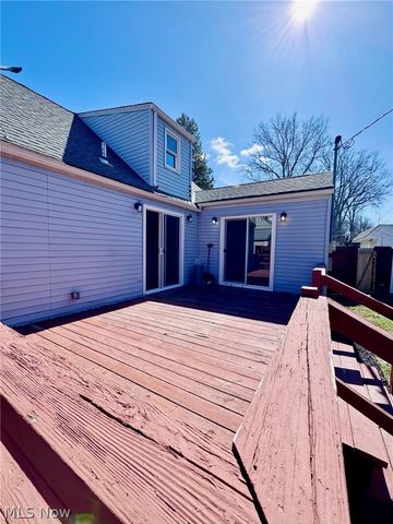 196 S Point Drive, Avon Lake, OH 44012